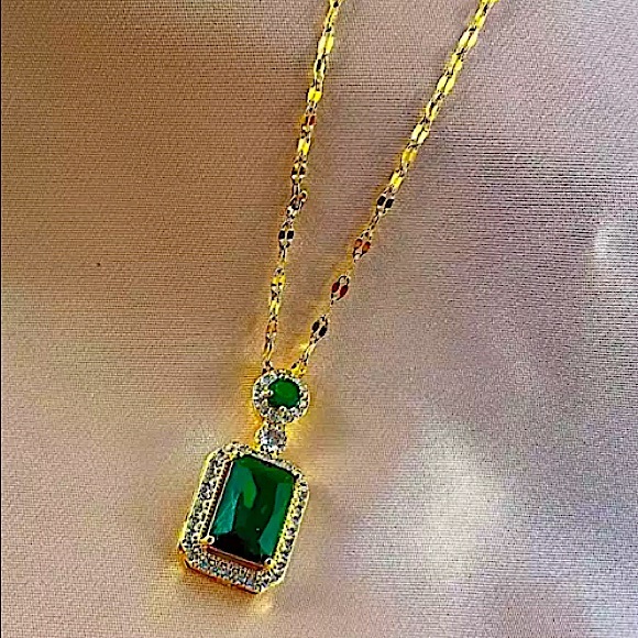 Emerald Gold Plated Zircon Charm Pendant Necklace Matching Earrings Set - Picture 8 of 15